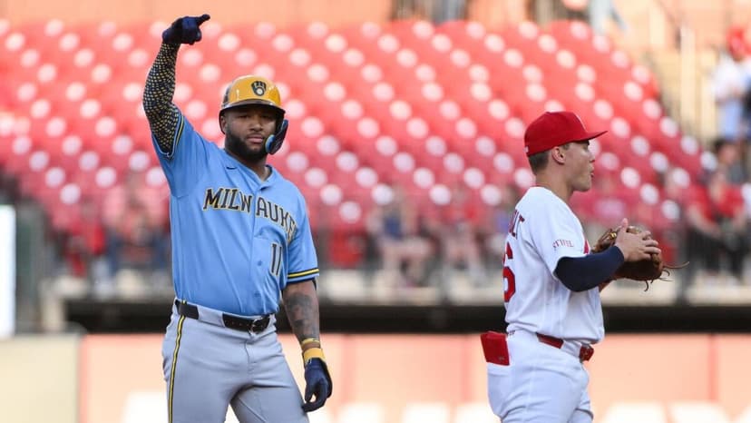 Brewers vs. Cardinals: Model Predicts Over on Runs