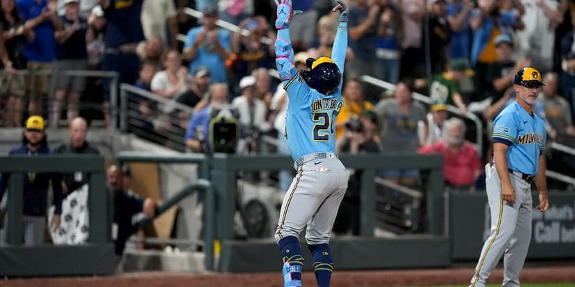 Brewers' Henderson Shines Bright Against Struggling Padres