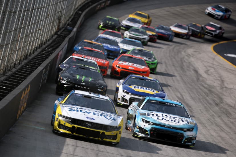 Weather Cancels Bristol Qualifying: Larson on Pole