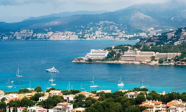 Tourist Arrested Trying to Skip Mallorca Hotel Tab