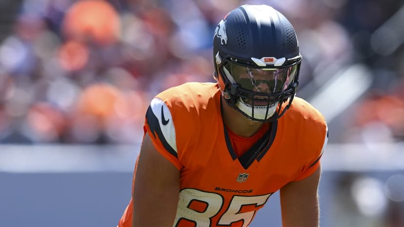 Broncos Lock Up Key Free Agents for Another Year