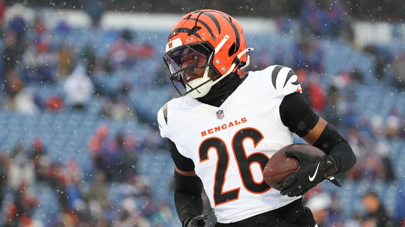 Broncos Sign Versatile Special Teams Ace