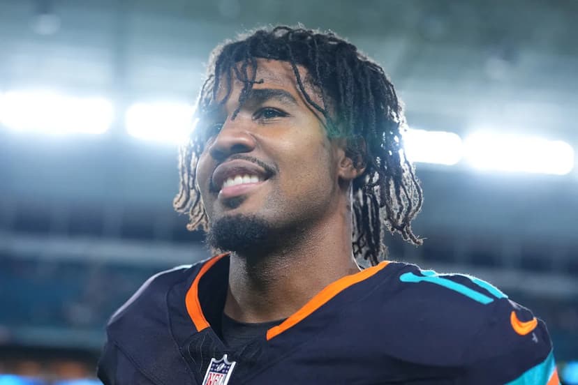 Waddle's Unique Speed-Stopping Combo Fuels Broncos Offense