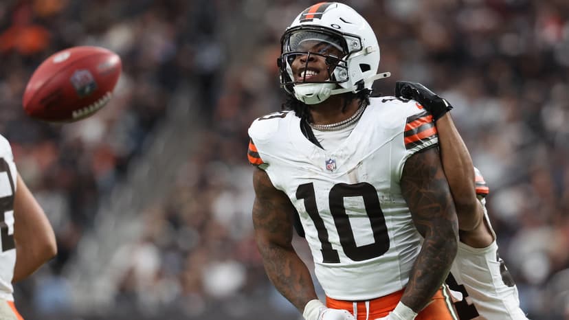 Star Rookie Judkins Suffers Injury vs. Raiders