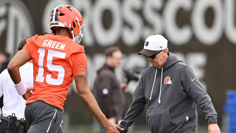 Browns QB Battle: Watson vs. Sanders Heats Up