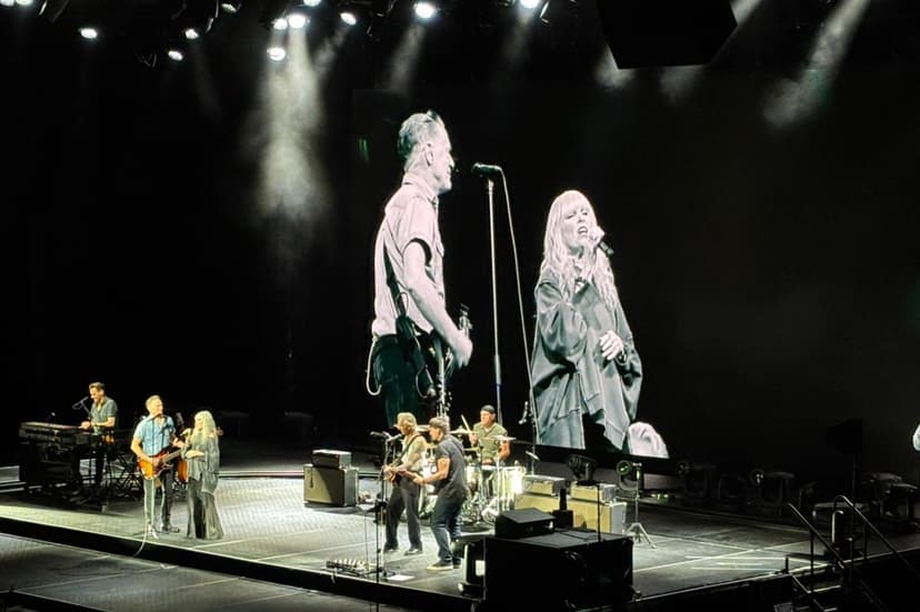 Bryan Adams & Pat Benatar Rock Detroit with Stevie Wonder Classic