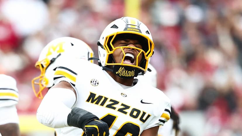 Bucs Draft Linebacker Josiah Trotter for Defense