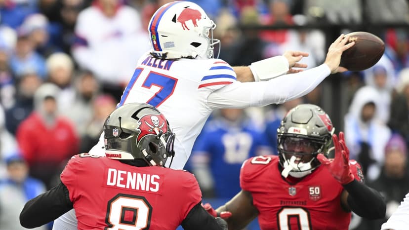 Bucs' Defense Falters in Fourth Quarter, Lose to Bills 44-32