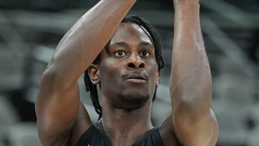Bulls Find Hidden Gem: Leonard Miller Shines