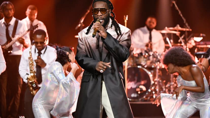 Burna Boy Electrifies Fallon Stage with "Update" & "Love"