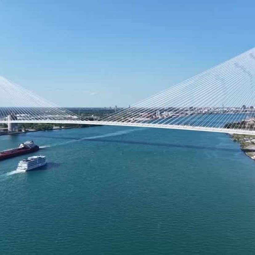 Canada Opens Bridge Solo Amid Trade Tensions