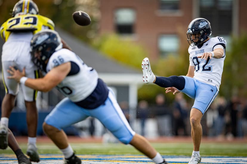 Punter Beats Cancer, Plays Final Season