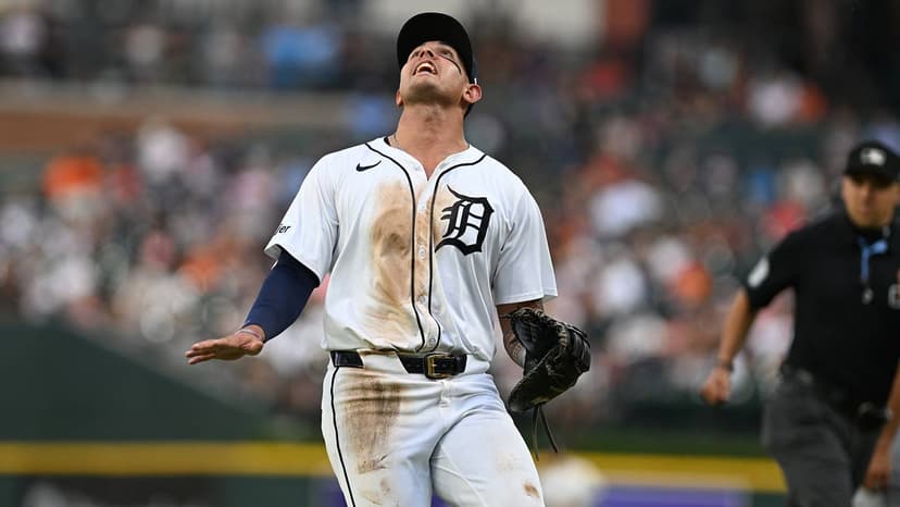 Cardinals Sign Two Depth Players Ahead of Trade Deadline