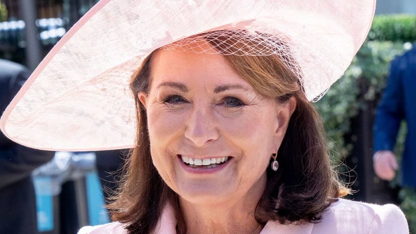 Carole Middleton & F1 Star Antonelli Bond at Wimbledon