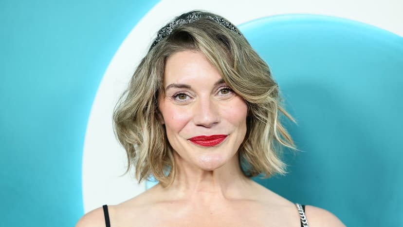 Battlestar Galactica Stars Reunite for Stephen King's Carrie