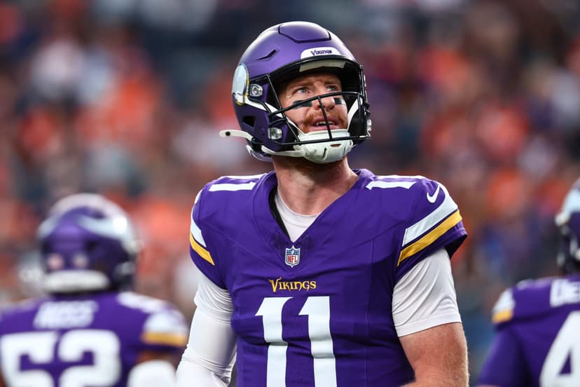 Wentz Enters Game After Murray's Injury