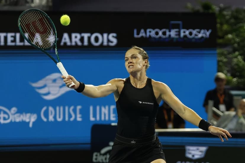 McNally Stuns Top-10 Opponent in Madrid Upset