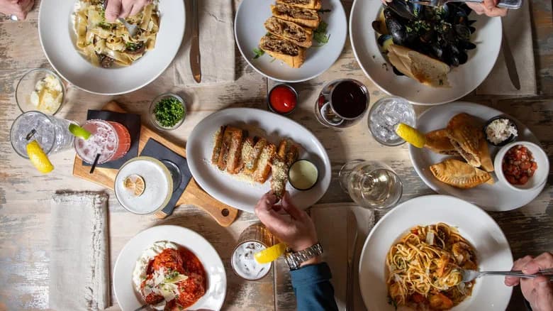 Famous Faces, Hidden Food Gems
