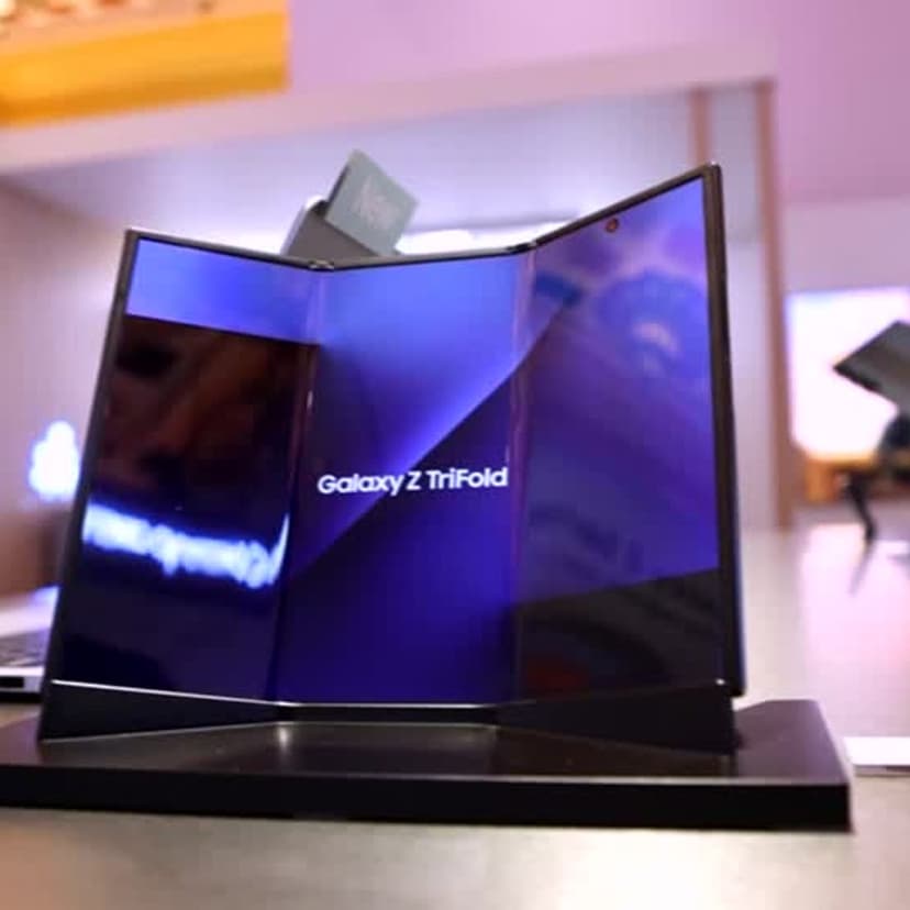 CES 2026: Phones Go Private