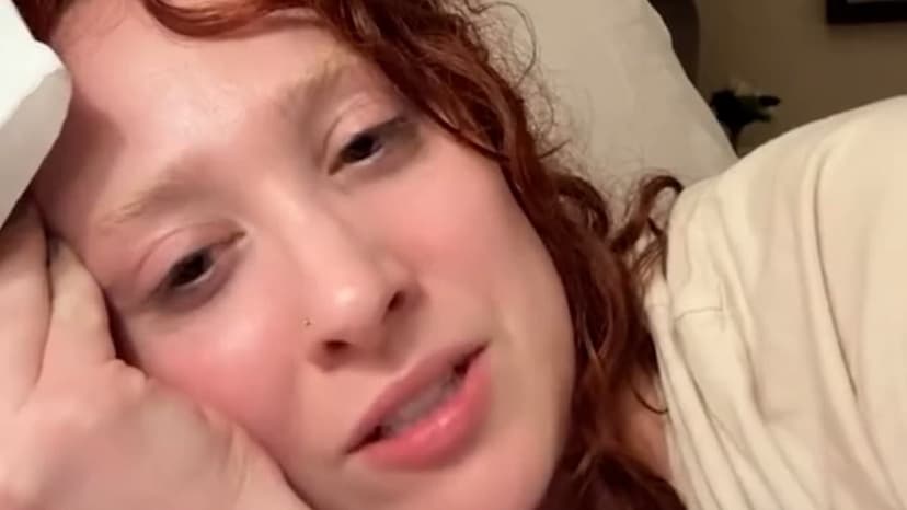 Chappell Roan Apologizes After Security Incident With Jude Law's Daughter