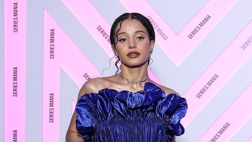 Chase Infiniti Dazzles in Blue at Series Mania Premiere