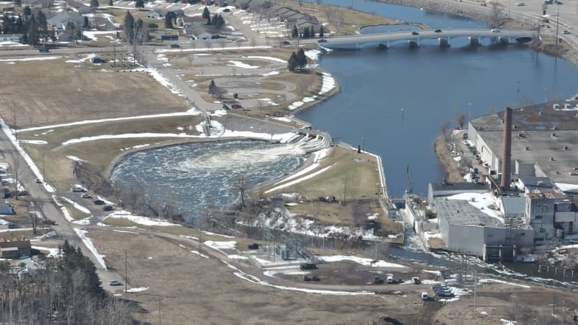 Michigan Dam Faces Flood Crisis