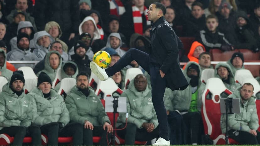 Chelsea Coach Laughs Off Online Jibes