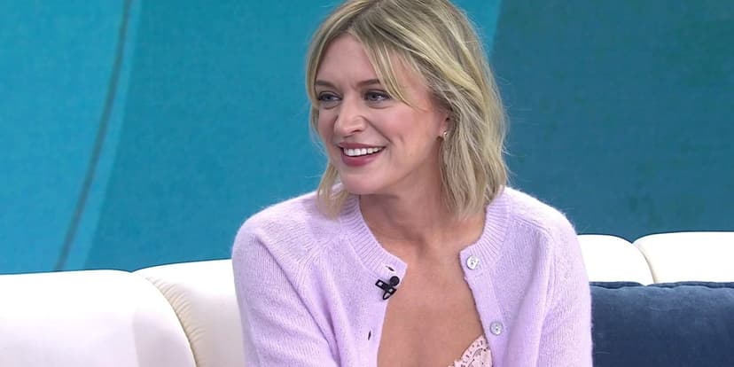 Chelsea Frei on "The Paper" Season 2 & Set Laughs
