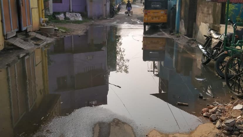 Chennai Street Drowns in Sewage