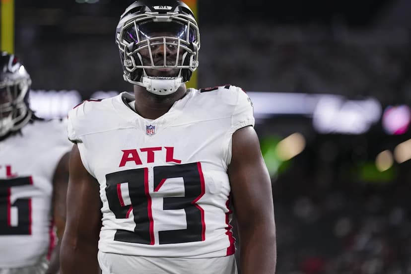 Bears Add Defensive Depth with Street Signing