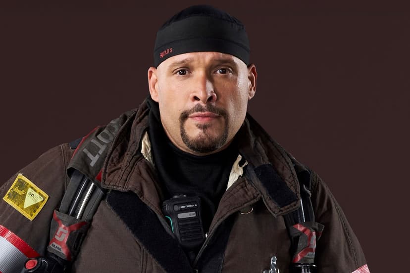 Veteran Firefighter Miñoso Departs Chicago Fire