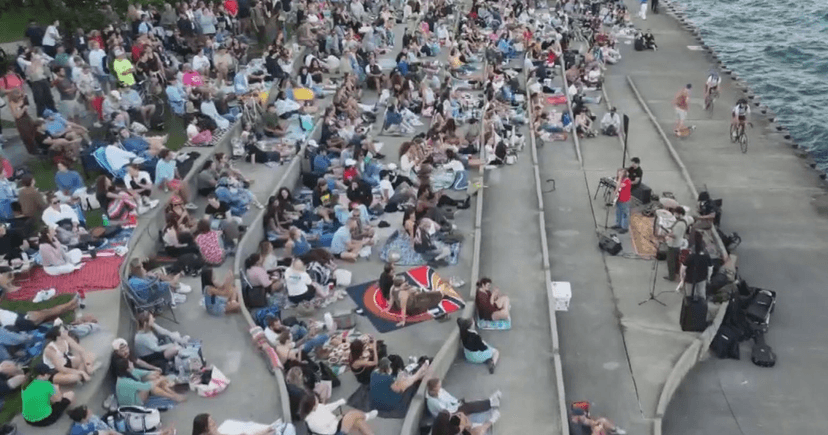 Chicago Lakefront Concerts: A Free Summer Vibe
