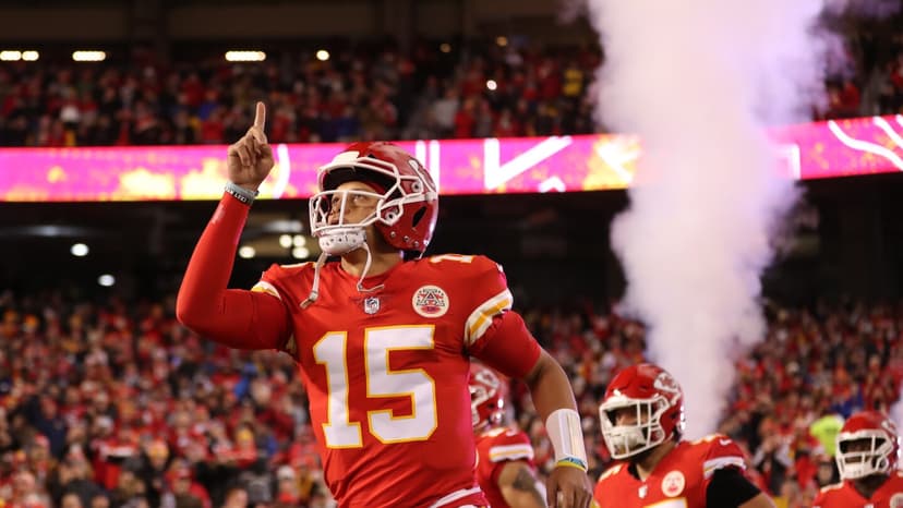 Mahomes' Health: Chiefs' 2026 Schedule Hints at QB Return