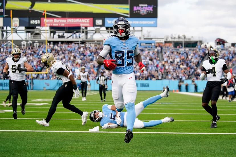 Titans TE Okonkwo's Future Uncertain After Season End