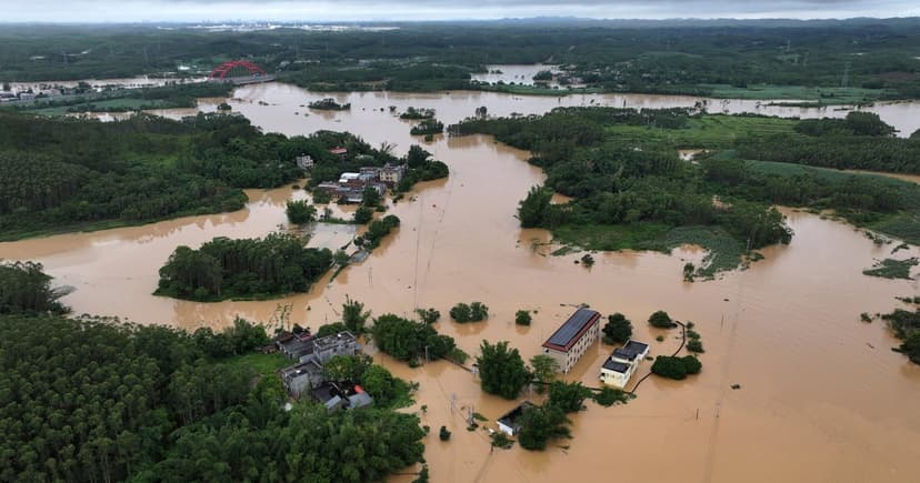 China Floods: 39 Dead, Typhoon Bavi Approaches