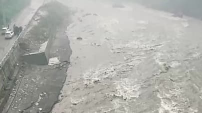 China Responds to Deadly Nepal Mudslide