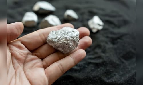 China Silver Fund Plunges 31% After Valuation Shift