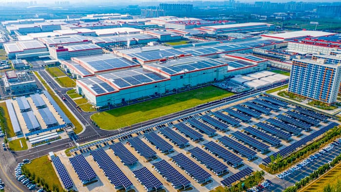 Beyond EVs: Chinese Batteries Transform Global Power