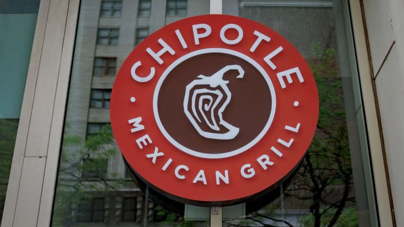 Chipotle's Festive Freebies: Don't Miss Out!