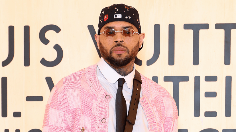 Chris Brown Shrugs Off Album Criticism