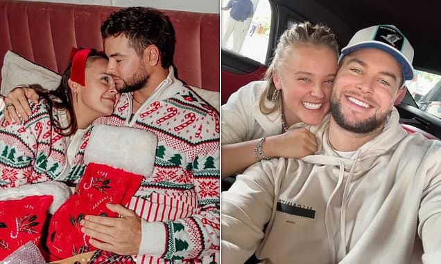 Chris Hughes & JoJo Siwa Reunite Before Christmas