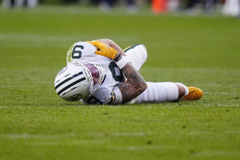 Packers' Watson Cleared to Play After Scary Injury