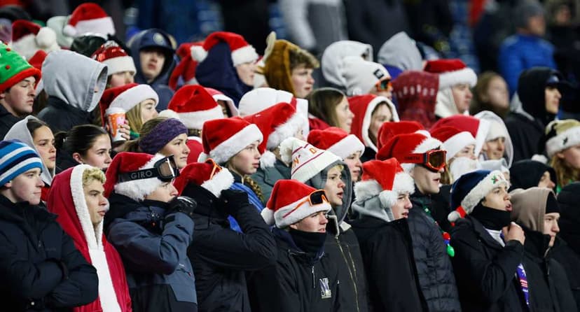 Christmas Eve Football: One Bowl Game Amidst Holiday Cheer