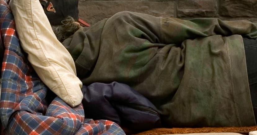 Christmas Loneliness: 1.8 Million Face Holiday Alone