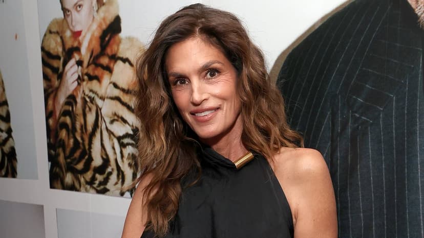 Cindy Crawford's 2.5-Hour Morning Routine Sparks Debate