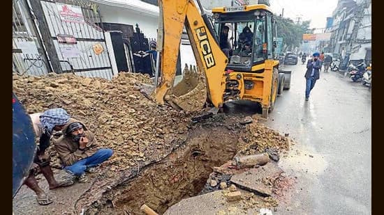 Winter rains expose city's crumbling underground infrastructure