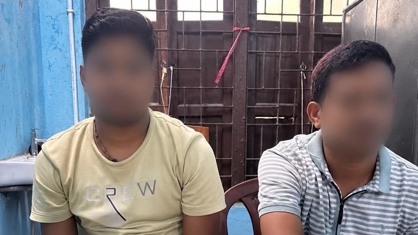 Civic Volunteers Nabbed in Bribe Scheme