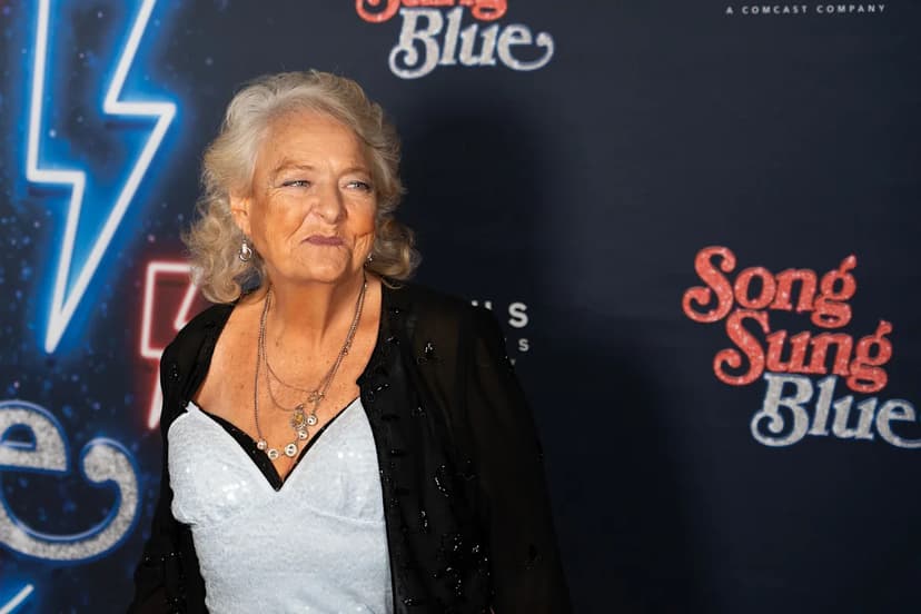 Kate Hudson Movie: Real-Life Inspiration Sings Live