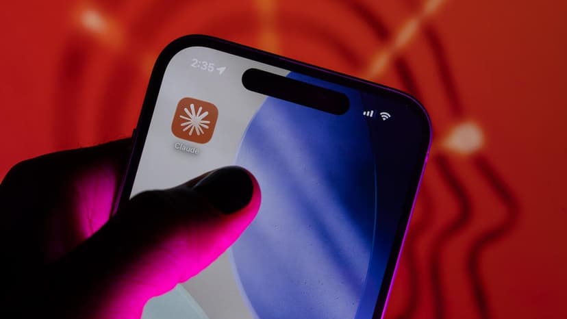 Claude's Free AI Masters Computer Tasks