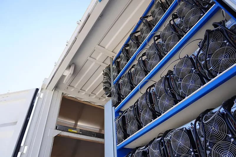 CleanSpark Mines 587 Bitcoin, Eyes AI Expansion